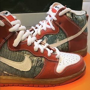Nike dunk sb high shoe goo (2008 release)